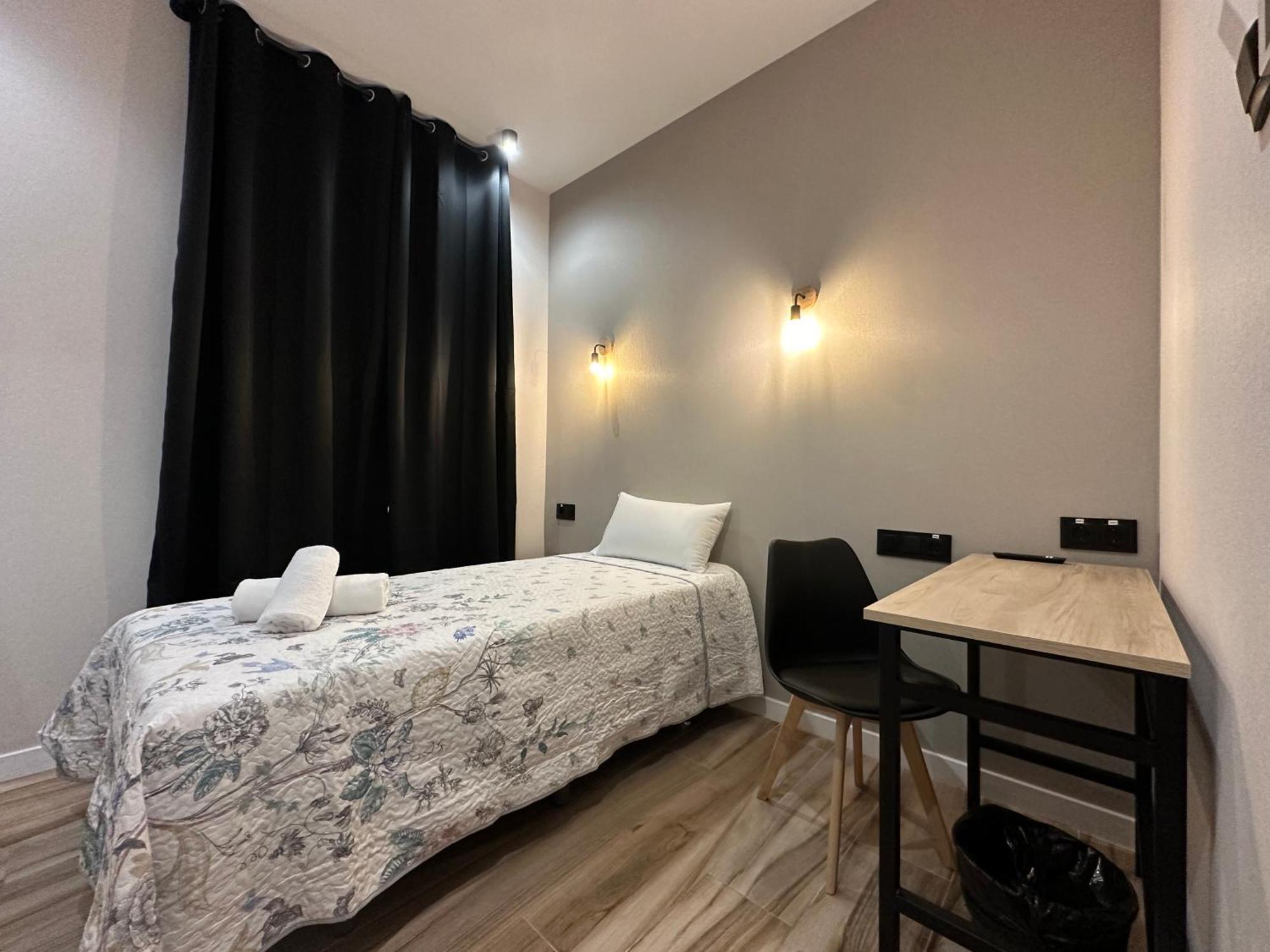 Cc Opera Suites Madrid Esterno foto